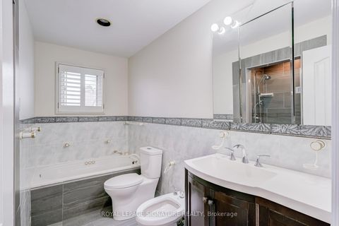 Photo 19 at 40 Beamsville Drive, L'Amoreaux, Toronto