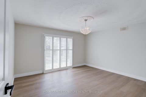 Photo 22 at 40 Beamsville Drive, L'Amoreaux, Toronto