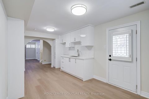 Photo 30 at 40 Beamsville Drive, L'Amoreaux, Toronto