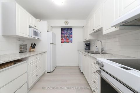 Photo 9 at 415 - 20 Fashion Roseway, Willowdale East, Toronto