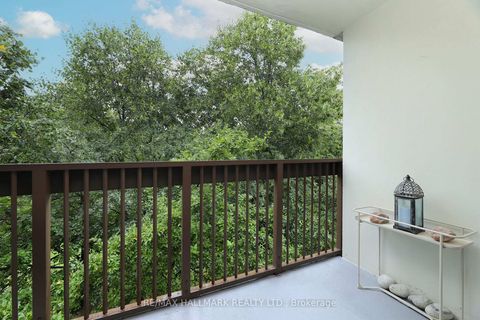 Photo 16 at 415 - 20 Fashion Roseway, Willowdale East, Toronto