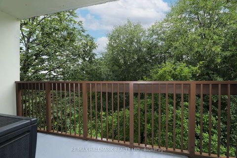 Photo 17 at 415 - 20 Fashion Roseway, Willowdale East, Toronto