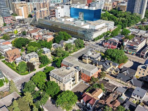 Photo 17 at 150 Beverley Street, Chinatown, Toronto