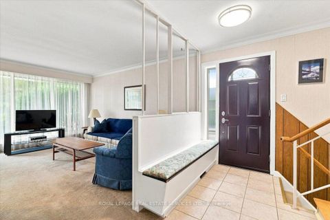 Photo 3 at 142 Cass Avenue, Sullivan, Toronto