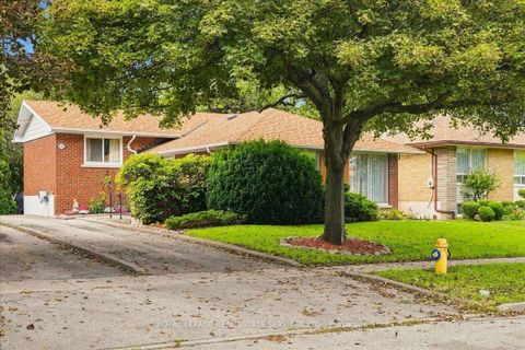 Photo 25 at 142 Cass Avenue, Sullivan, Toronto