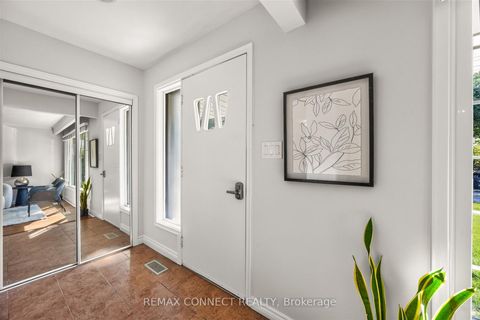 Photo 4 at 42 Bainhart Crescent, Woburn, Toronto