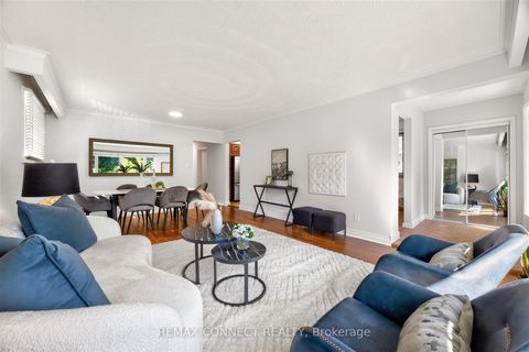 Photo 6 at 42 Bainhart Crescent, Woburn, Toronto