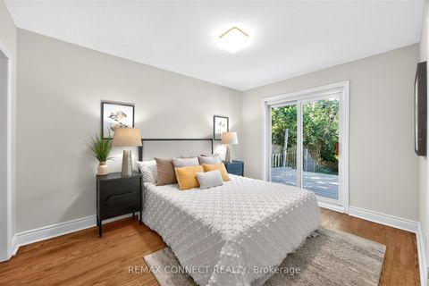Photo 13 at 42 Bainhart Crescent, Woburn, Toronto