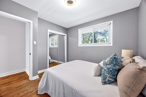 Photo 15 at 42 Bainhart Crescent, Woburn, Toronto