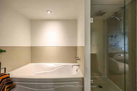 Photo 16 at 271 Mutual Street, Yonge Corridor, Toronto