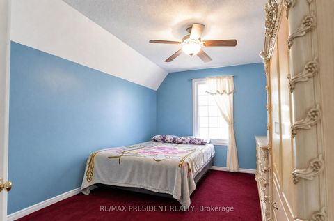 Photo 13 at 29 Norbrook Crescent, Clairville, Toronto