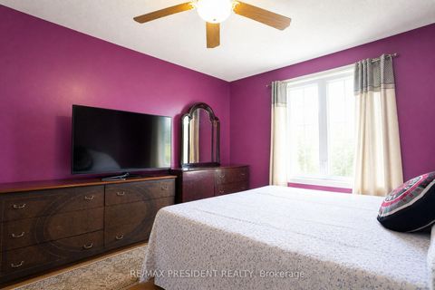 Photo 17 at 29 Norbrook Crescent, Clairville, Toronto