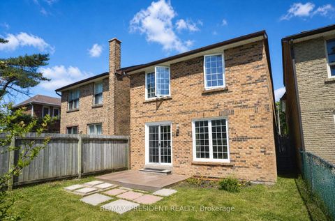 Photo 21 at 29 Norbrook Crescent, Clairville, Toronto