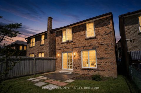 Photo 22 at 29 Norbrook Crescent, Clairville, Toronto