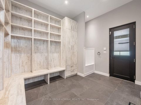 Photo 18 at 95 Penstock Court, Mill Pond, Richmond Hill