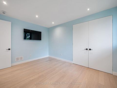 Photo 34 at 95 Penstock Court, Mill Pond, Richmond Hill