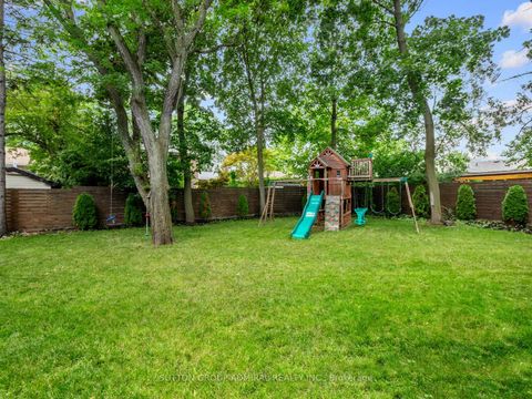 Photo 42 at 95 Penstock Court, Mill Pond, Richmond Hill