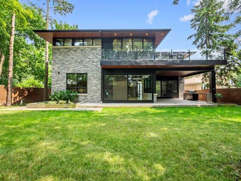 Photo 44 at 95 Penstock Court, Mill Pond, Richmond Hill