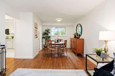 Photo 6 at 11 Gillbank Crescent, Morningside, Toronto