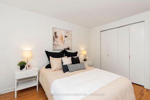 Photo 25 at 11 Gillbank Crescent, Morningside, Toronto