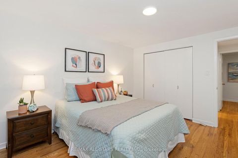Photo 28 at 11 Gillbank Crescent, Morningside, Toronto