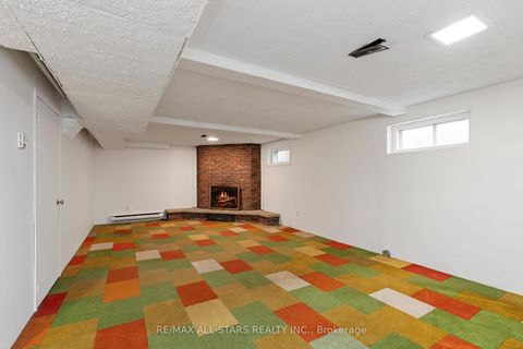 Photo 34 at 11 Gillbank Crescent, Morningside, Toronto
