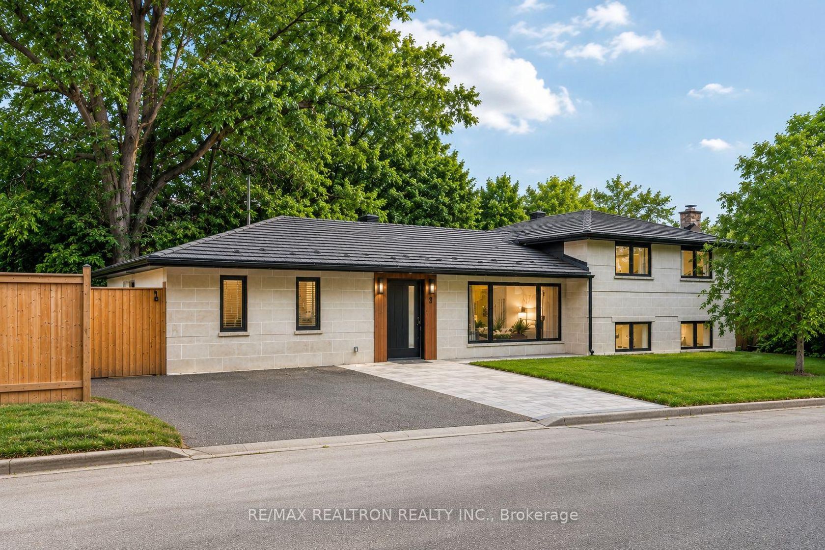 3 Reuben Street, Aurora Village, Aurora photo number 2