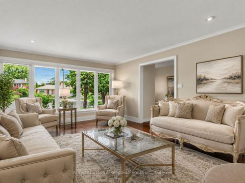 Photo 3 at 8 Boldmere Crescent, Bayview Village, Toronto