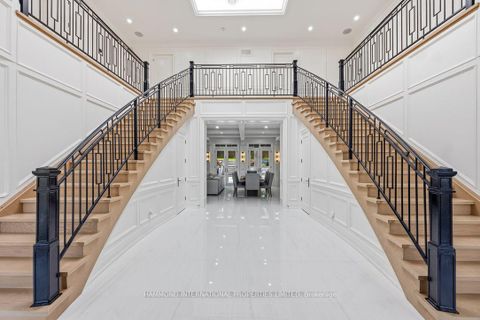 Photo 4 at 118 Laurentide Drive, Donalda, Toronto