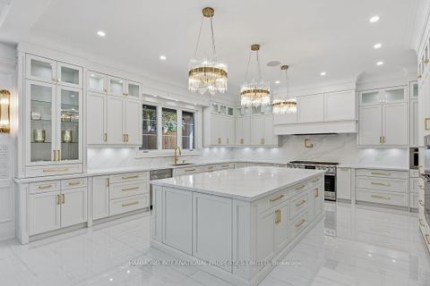 Photo 6 at 118 Laurentide Drive, Donalda, Toronto