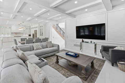 Photo 8 at 118 Laurentide Drive, Donalda, Toronto