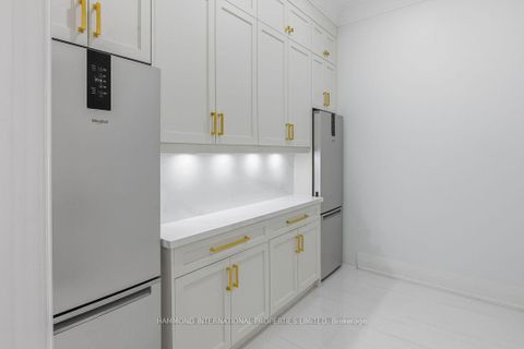 Photo 10 at 118 Laurentide Drive, Donalda, Toronto