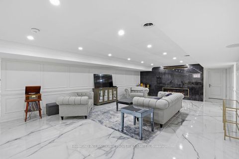 Photo 22 at 118 Laurentide Drive, Donalda, Toronto