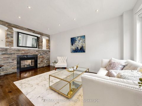 Photo 8 at 50 Ascalon Drive, Patterson, Vaughan