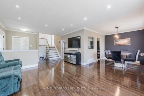 Photo 6 at 20 Mayhill Crescent, Woburn, Toronto