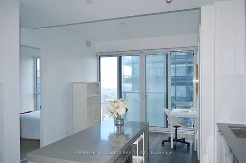 Photo 8 at 5001 - 7 Grenville Street, Bay Street Corridor, Toronto