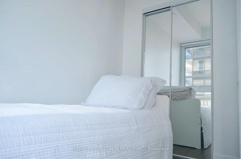 Photo 19 at 5001 - 7 Grenville Street, Bay Street Corridor, Toronto
