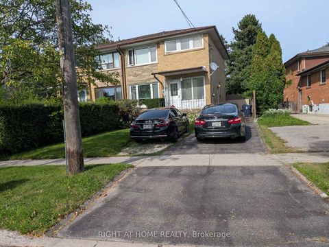 Photo 2 at 47 Roywood Drive, Donalda, Toronto