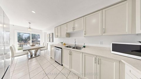 Photo 15 at 88 Banbrooke Crescent, Summerhill Estates, Newmarket