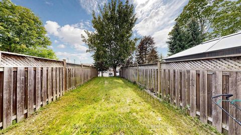 Photo 37 at 88 Banbrooke Crescent, Summerhill Estates, Newmarket