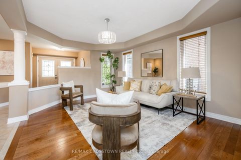 Photo 7 at 89 Sovereign's Gate, Shore, Barrie
