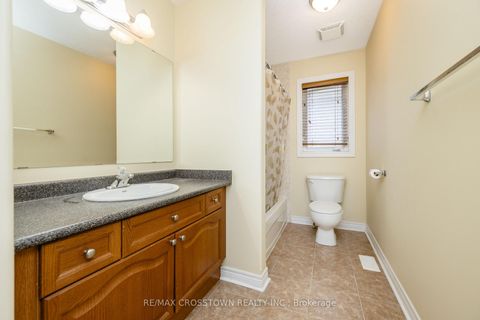 Photo 34 at 89 Sovereign's Gate, Shore, Barrie