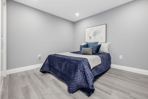 Photo 44 at 89 Sovereign's Gate, Shore, Barrie