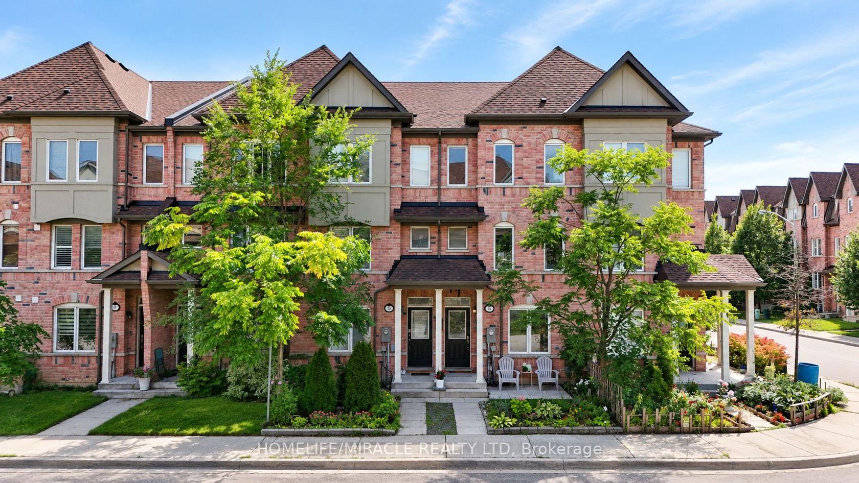 3 De Jong Street, Dorset Park, Toronto photo number 2