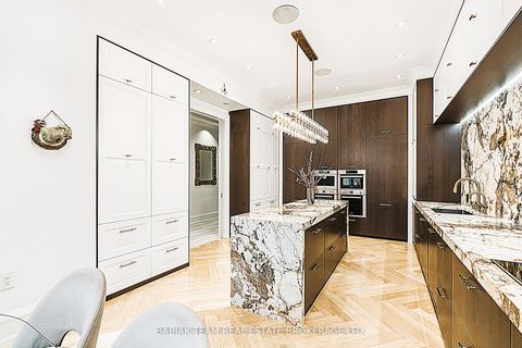 Photo 4 at 8 Baby Point Terrace, Lambton Baby Point, Toronto