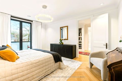 Photo 17 at 8 Baby Point Terrace, Lambton Baby Point, Toronto