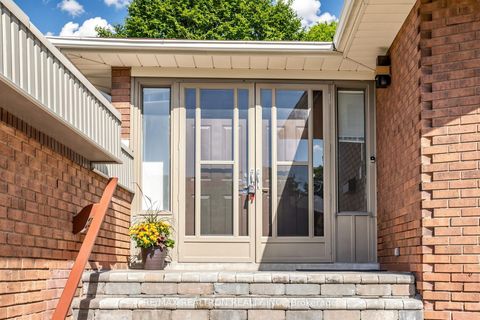 Photo 2 at 123 Francine Drive, Hillcrest Village, Toronto