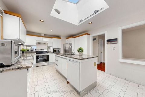 Photo 10 at 123 Francine Drive, Hillcrest Village, Toronto