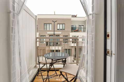 Photo 2 at 27 - 140 Long Branch Avenue, Long Branch, Toronto