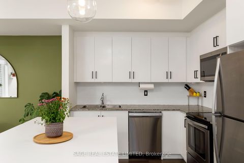 Photo 11 at 27 - 140 Long Branch Avenue, Long Branch, Toronto